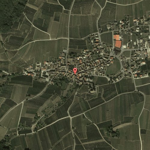 We stayed in the village of Hunawihr, about halfway between Ribeauvillé and Riquewir.  The village is pretty much surrounded by vineyards.